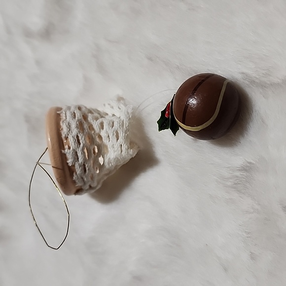 New in package Christmas SPORTS ORNAMENTS - Picture 2 of 5